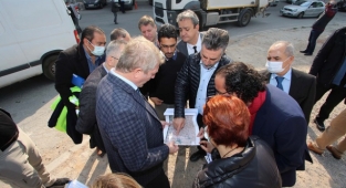 Bayraklı Yeni Kent Meydanına Kavuşuyor