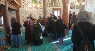 Bir günde üç ilçeyi ziyaret ettiler