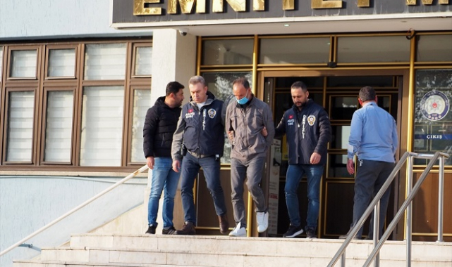 Cami avlusundaki cinayete 7 tutuklama