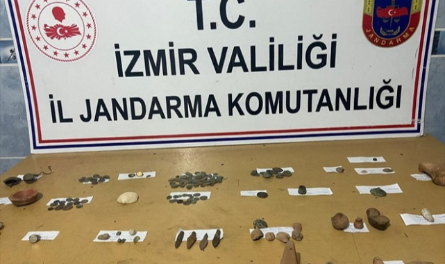 Çeşitli dönemlere ait 165 parça obje ele geçirildi