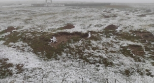 Demirci'de mevsimin ilk karı yağdı