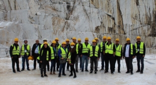 Doğal taş sektörü sürdürülebilirlik için “önce insan” diyor
