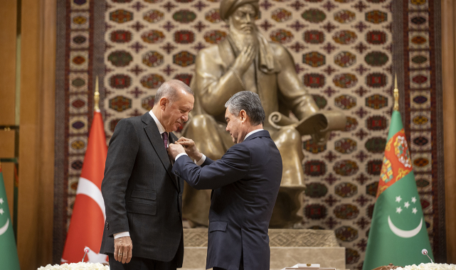 Erdoğan'a Türkmenistan Devlet Nişanı takdimi