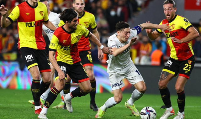 Göztepe,Fenerbahçe'nin önüne taş koydu