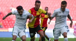 Göztepe kendi evinde kaybetti