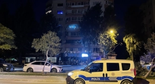 İzmir'de silahlı saldırıya uğrayan kişi öldü