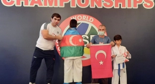 Kendisi küçük,başarısı büyük