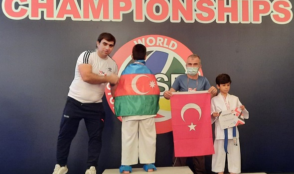 Kendisi küçük,başarısı büyük