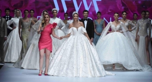 Özge Ulusoy gelinlik rekoru kırdı