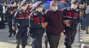 Rüşvet operasyonunda 3 zanlı tutuklandı
