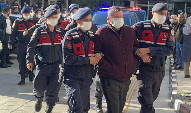Rüşvet operasyonunda 3 zanlı tutuklandı