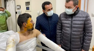 Başkan Koştu'dan maden kazasında yaralanan işçilere hastanelerde ziyaret