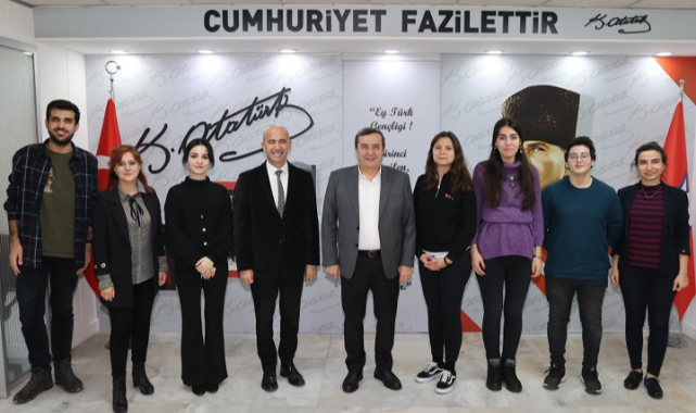 Batur’dan gençlere tam destek