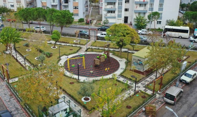 Bergama’da parklar baştan aşağı yenileniyor