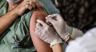 Bilim Kurulu üyesi Şener: Aşılamada hedef yüzde 80'in üzerine çıkmak