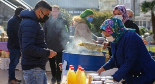 Buca’da üreticiyle tüketici buluştu