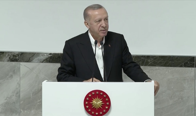 Erdoğan, işçilerle akşam yemeğinde bir araya geldi