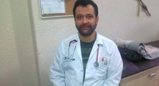 Evinde rahatsızlanan aile hekimi hayatını kaybetti