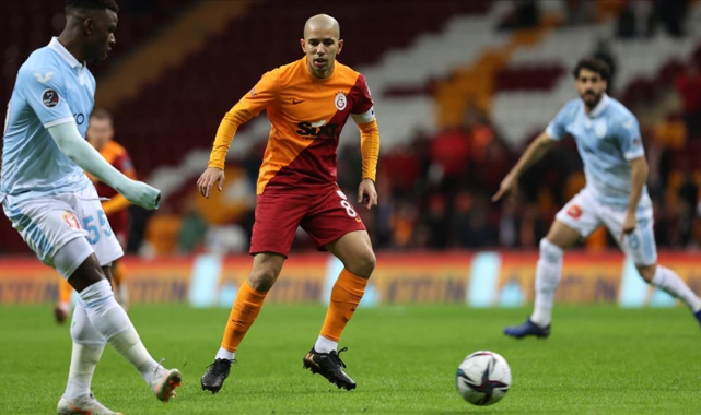 Galatasaray ile Medipol Başakşehir puanları paylaştı