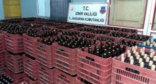 İzmir'de 6 bin litre kaçak içki ele geçirildi