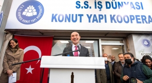 İzmir'in geleceğini inşa ediyoruz