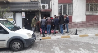 Karısını bıçakla yaralayan şüpheli gözaltına alındı