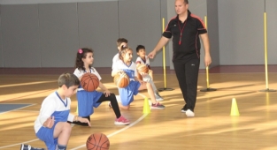 Konak’ın spor okullarına  Yoğun ilgi