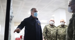 Komuta kademesi Suriye sınır hattında incelemelerde bulundu