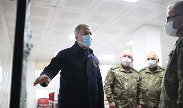 Komuta kademesi Suriye sınır hattında incelemelerde bulundu