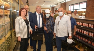 Otamış Halkın Marketi çok seviliyor