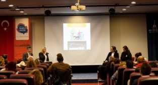 Rehber köpekler için toplu ulaşımda düzenleme