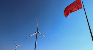 Rüzgar enerjisi kurulu gücü 10 bin 500 megavatı aştı