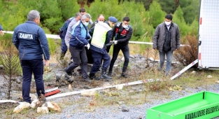 Şarampole devrilen kamyonetin sürücüsü öldü