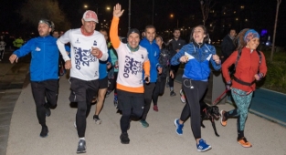 Soyer en uzun gecede İzmirlilerle birlikte koştu