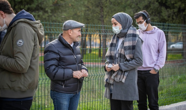 Soyer yılın son gününü üniversite öğrencileriyle geçirdi
