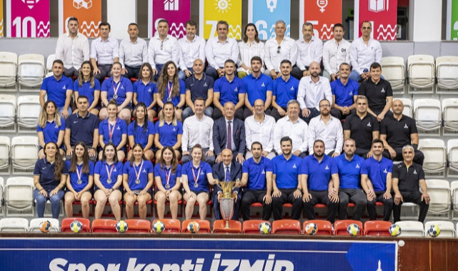 2021 İzmir’in “altın” yılı oldu