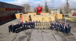 30 dakikada kurulabilen seyyar sahra hastanesi