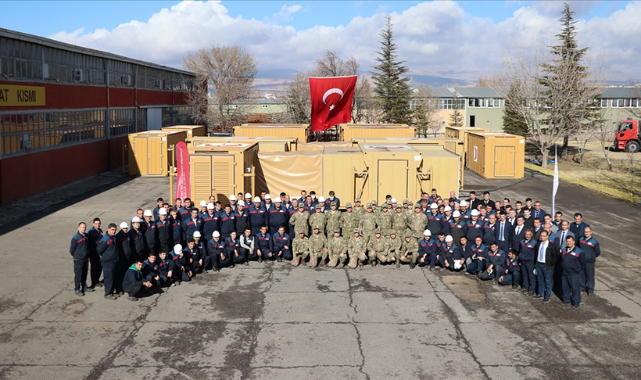 30 dakikada kurulabilen seyyar sahra hastanesi