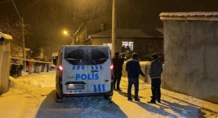 Annesini öldüğünü ihbar etti ,tutuklandı