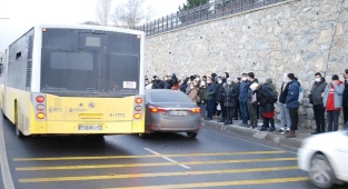 Arıza yapan İETT otobüsü trafiğin aksamasına neden oldu