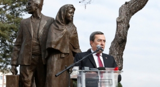 Batur: Mübadiller,  bu kente ihanet edenler değil, mağdurlarıdır