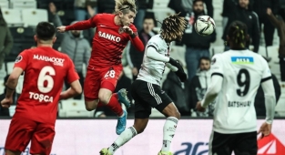 Beşiktaş iki maç sonra kazandı