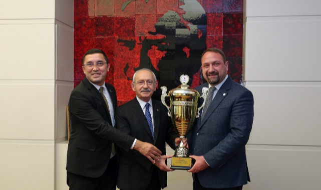 Cumhurbaşkanlığı Kupası CHP Genel Merkezinde