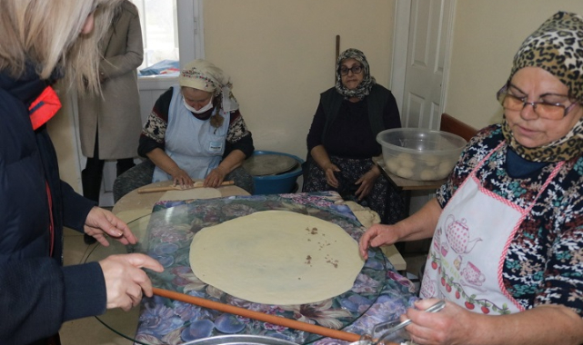 Foçalı zeytinciler sezonu kapattı