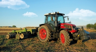 Hisarlar, Sezonu Ege’de Açıyor