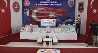 İstanbul'da yasa dışı yollardan getirilen ilaç ele geçirildi