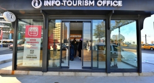 Konak’ta Turizm Bilgilendirme Ofisi hizmete girdi