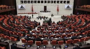 Memur ve emekliye ek zammı da içeren kanun teklifi TBMM'de