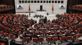 Memur ve emekliye ek zammı da içeren kanun teklifi TBMM'de