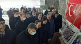 Meslektaşım Adaşım Hemşehrim Dr.Sadık Ahmet’i Şükranla Anıyorum
